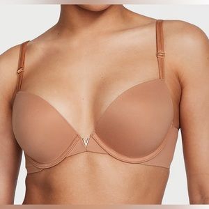 Last chance, closing up shop tomorrow ! Victoria secret love cloud plunge bra.